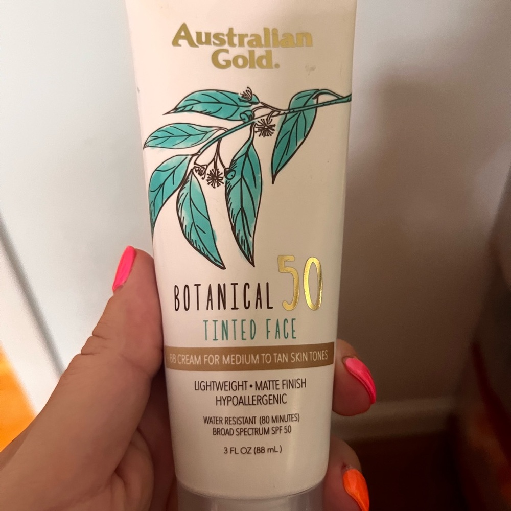 Botanical Tinted Face BB Cream SPF 50 - Light Beige